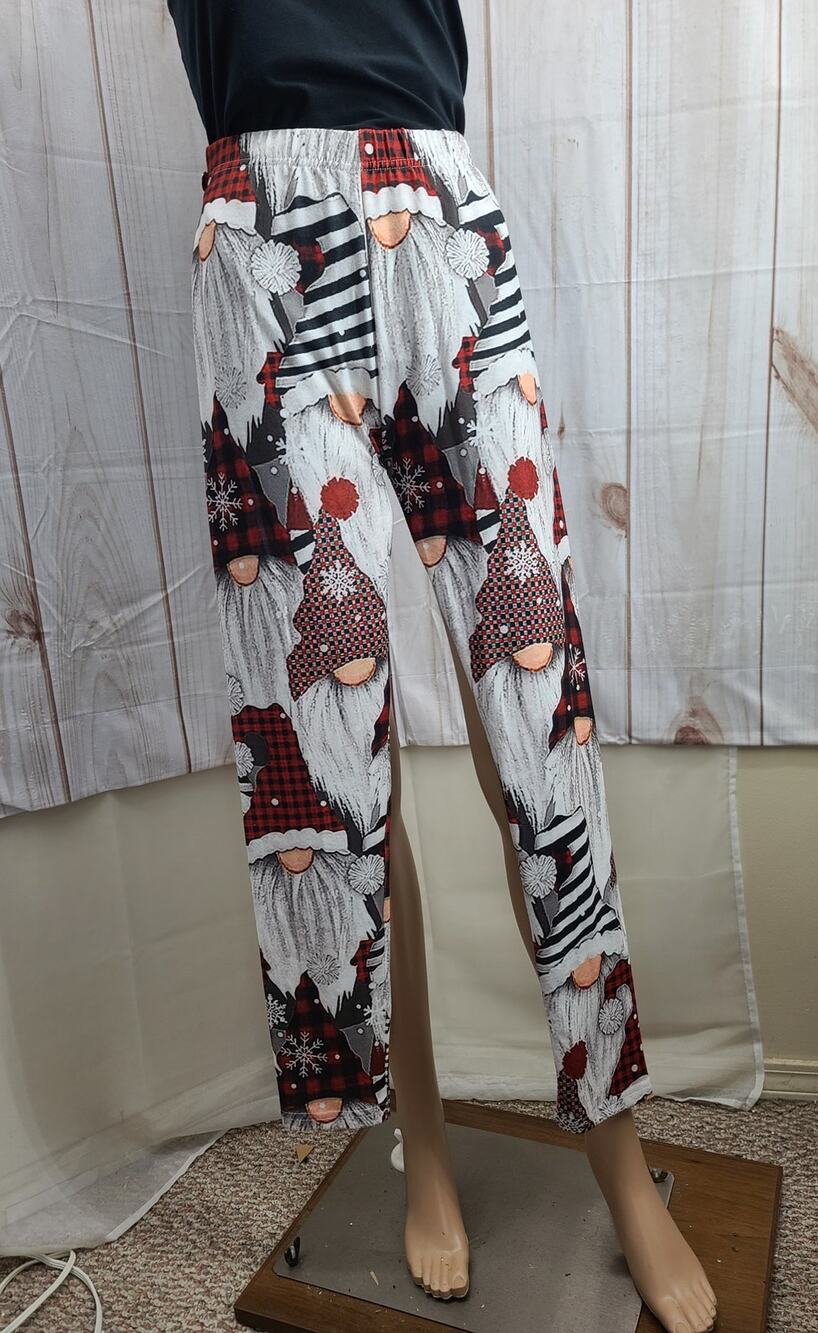 Women's L Whimsical Large Print Gnome Comfy Lounge Yoga Leggings Pajama Pants